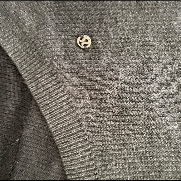 Lululemon Cabin Yogi Wrap - Picture 3 of 5